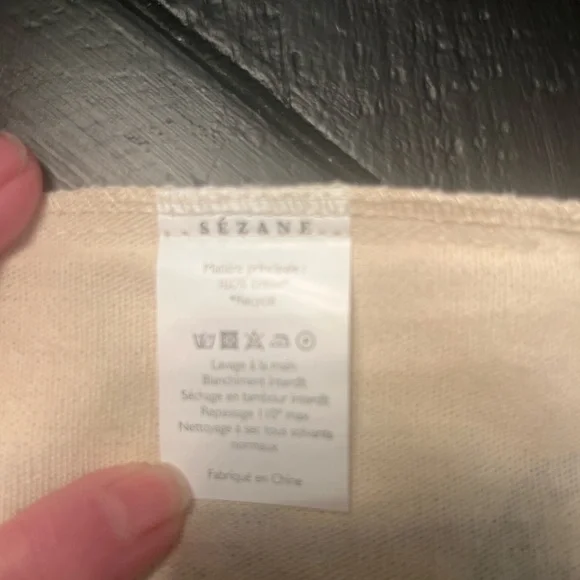 NEW Sézane exotic print tote in black - Picture 5 of 5